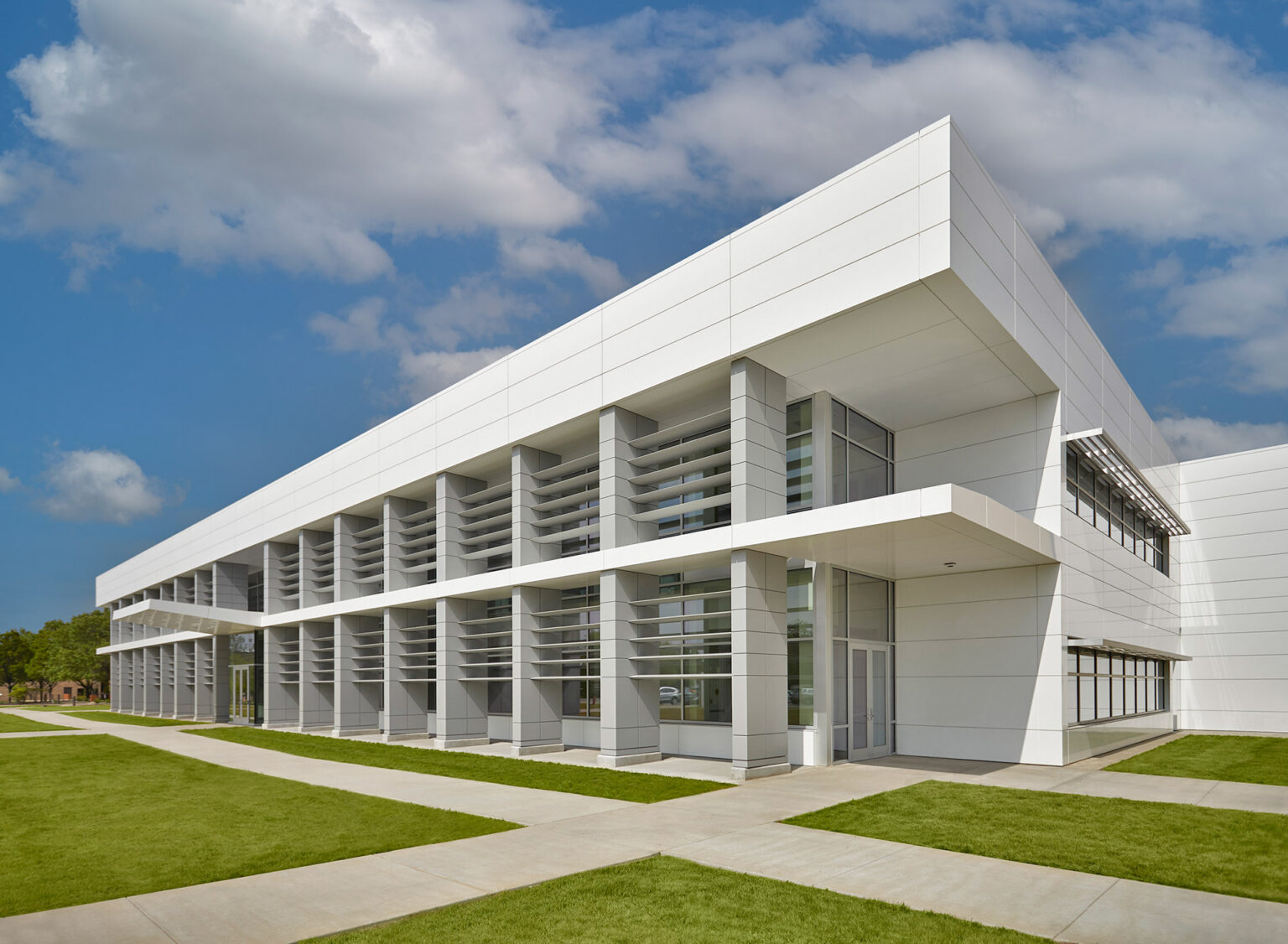 Laboratoire Roche Roche Diagnostics Lab and Office – CSO